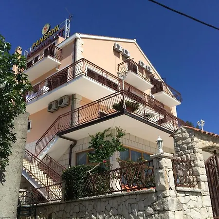 Senator 3* Podstrana