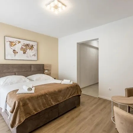 Senator بيت ضيافة بودْسْتغانا