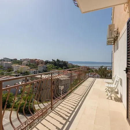 Senator 3* ポドストラナ