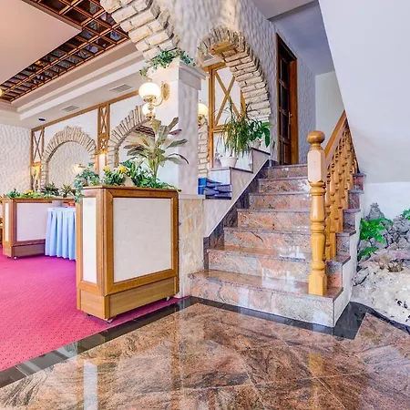 ゲストハウス Senator 3*