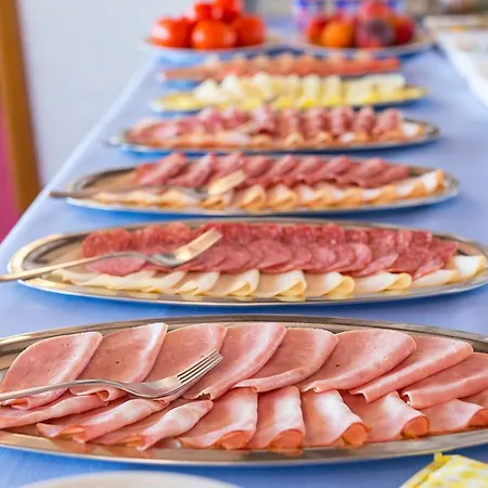 Senator ポドストラナ