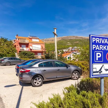 Senator ゲストハウス