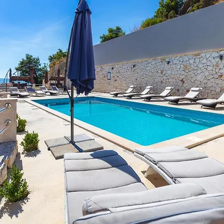 Senator 3* ポドストラナ