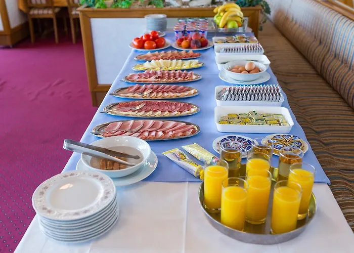 Senator Πανσιόν Ποντστράνα